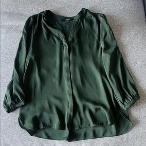 Quince Washable Stretch Silk Pleat Back Blouse